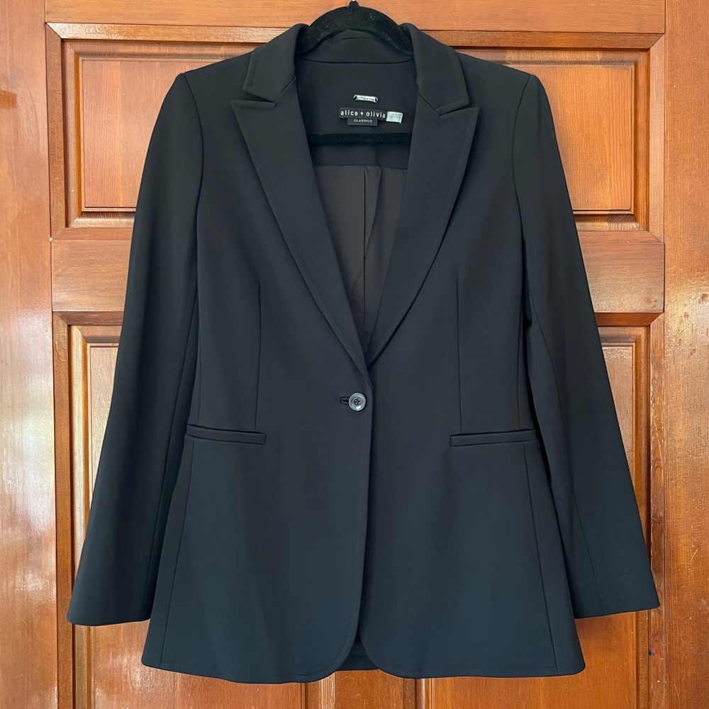 Alice + Olivia Black Single-Button Blazer